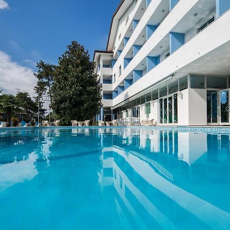 Hotel Olympia Lignano Sabbiadoro Exterior foto
