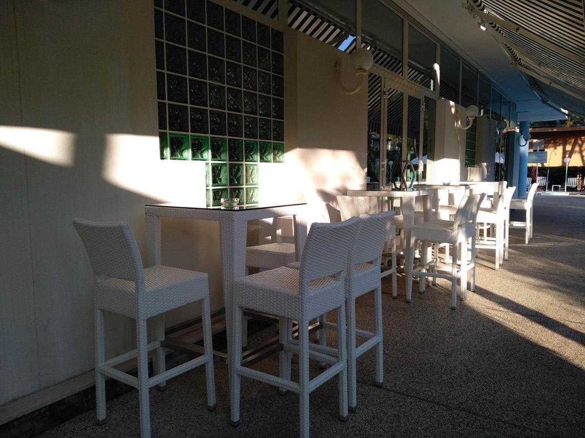 Hotel Olympia Lignano Sabbiadoro Exterior foto