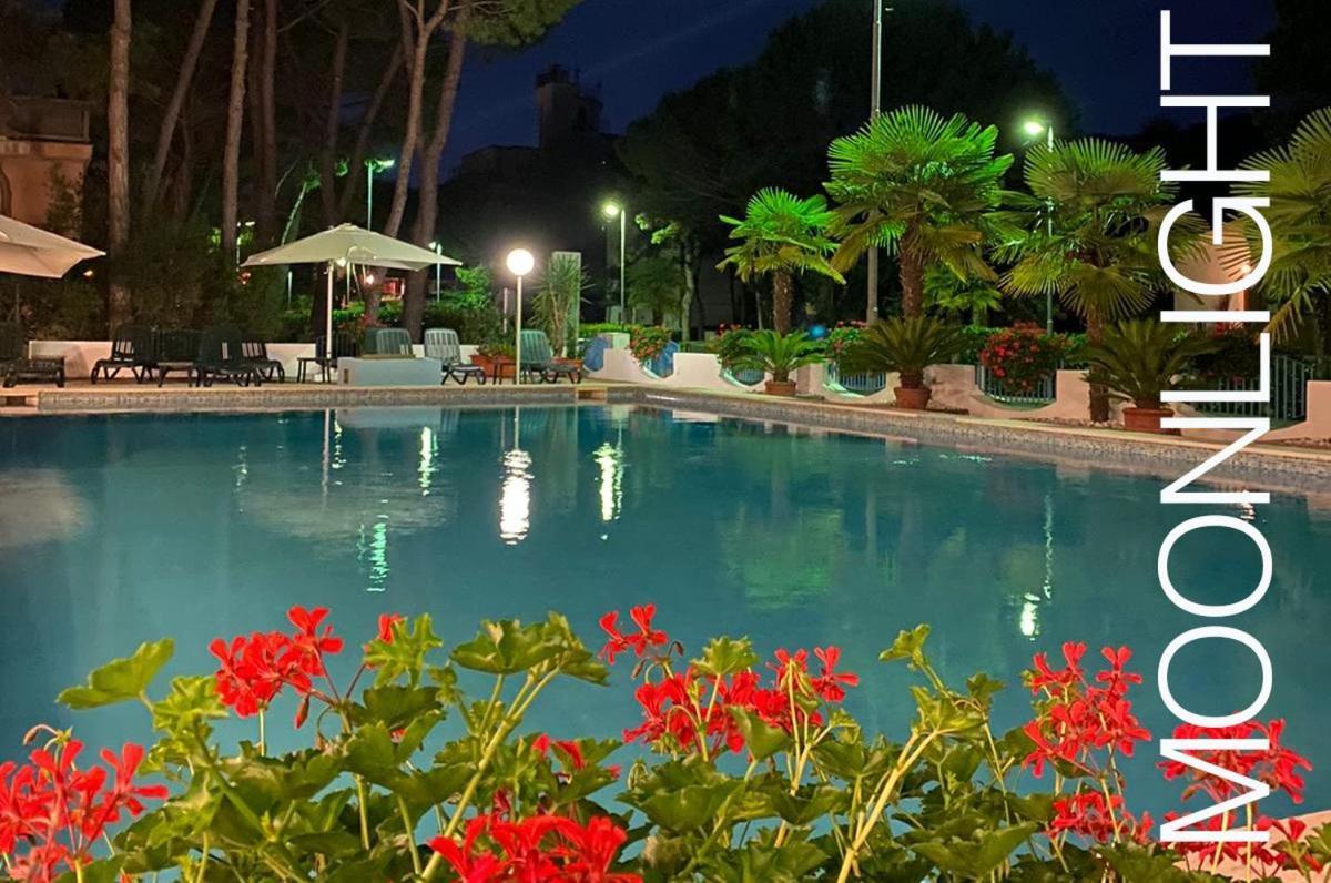 Hotel Olympia Lignano Sabbiadoro Exterior foto