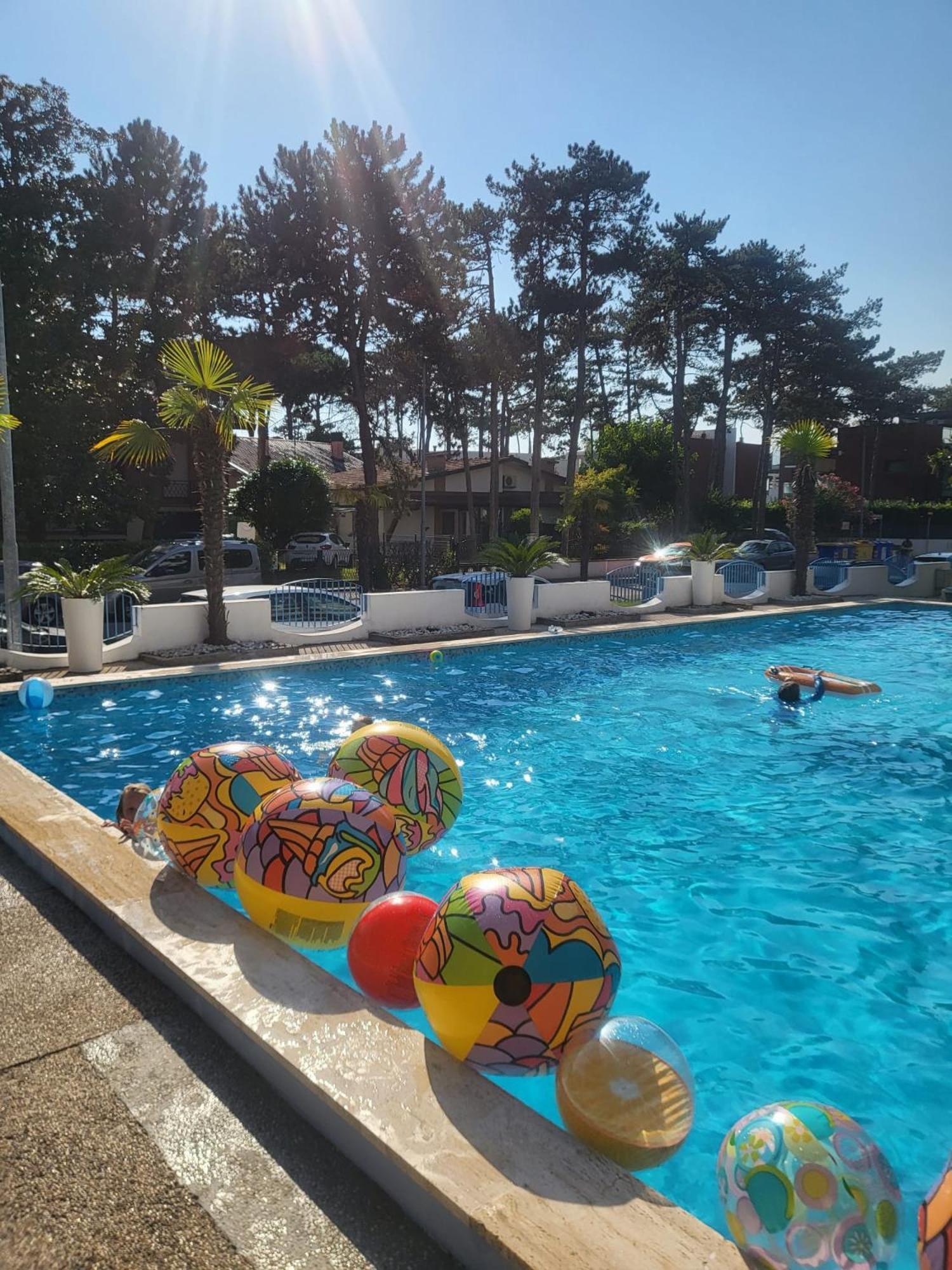 Hotel Olympia Lignano Sabbiadoro Exterior foto